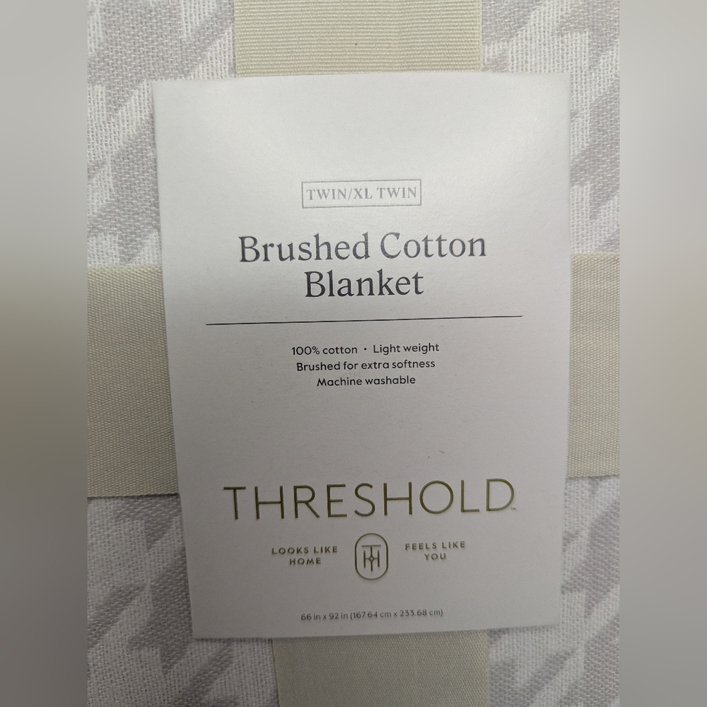 NWT Threshold Brushed Cotton Blanket Twin / XL Twin - Picture 2 of 4